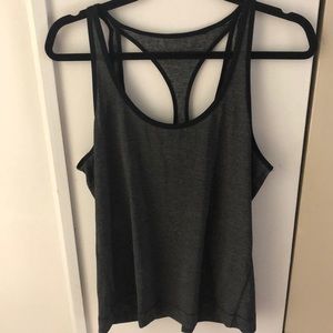Lululemon size 10 tank